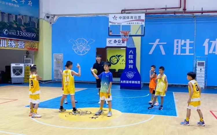 廣東河源體彩少兒籃球培訓(xùn)班：結(jié)營不散場，夢想正啟航