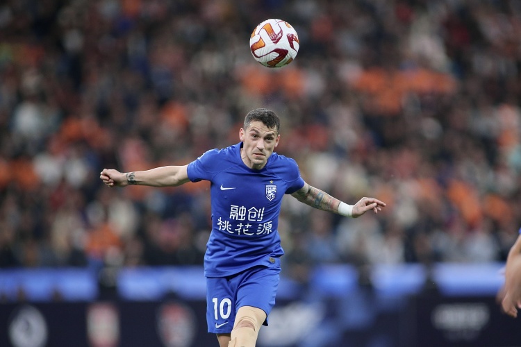 斯基拉：中超舊將斯坦丘接近免簽加盟熱那亞，合同期限到2027年
