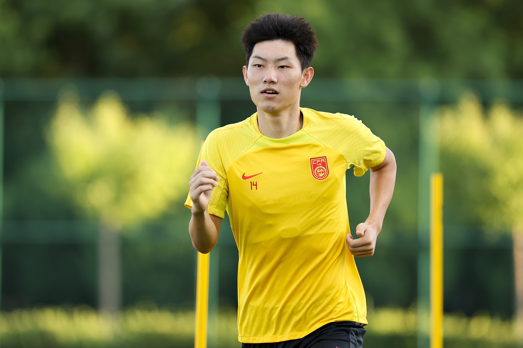 魯媒：泰山隊(duì)抵達(dá)梅州五外援齊整，四名國(guó)腳可出戰(zhàn)史松宸隨隊(duì)