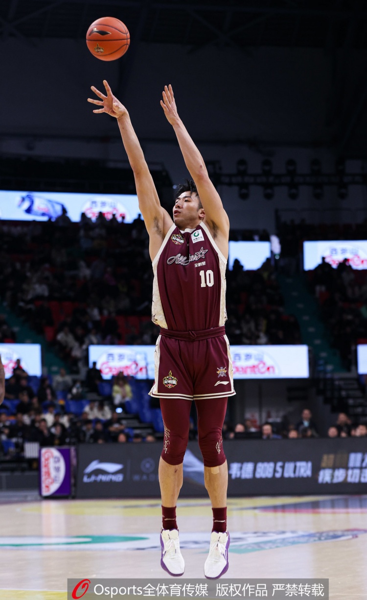 北控隊(duì)史首人！鄒雨宸13中11砍全隊(duì)最高23分 當(dāng)選全明星MVP