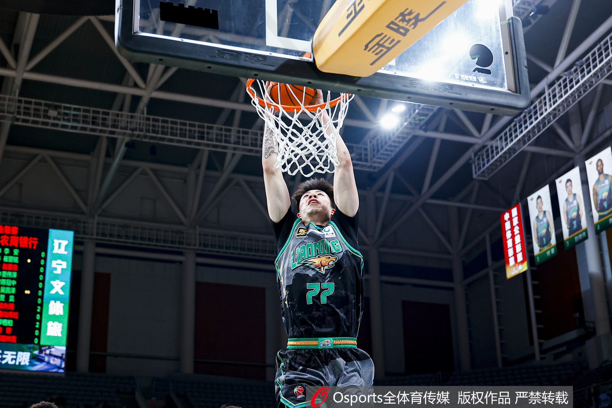 合理且高效！張鎮(zhèn)麟出場24分鐘10中6得12分&送6助攻 正負值+28