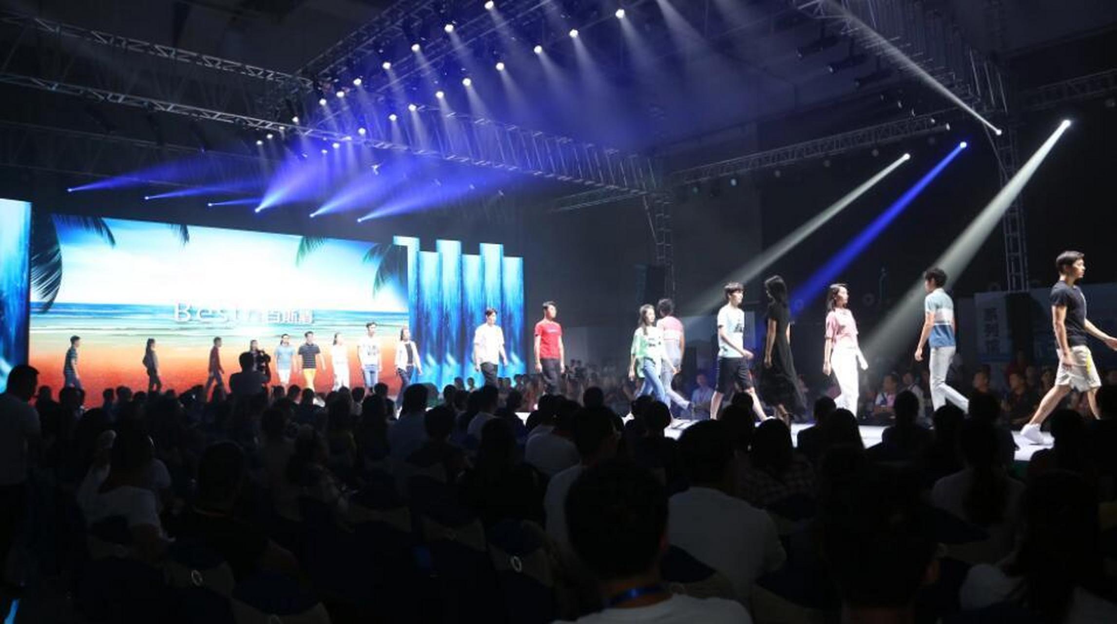 真如想象中的風(fēng)光嗎？演出經(jīng)紀人職業(yè)現(xiàn)狀調(diào)查